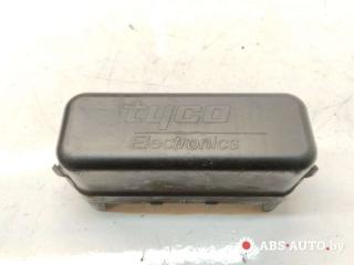 крышка блока предохранителей IVECO Daily 3 поколение 2000, 17450641