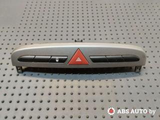 кнопка (выключатель) Peugeot 308 T7 2008, 1.4 л., бензин, МКПП, хетчбэк 5 дв., 9659417177