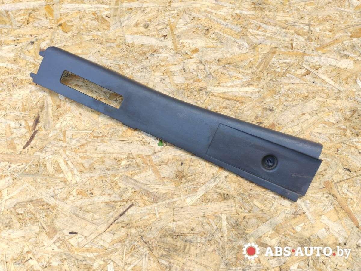 обшивка стойки центральной левой IVECO Daily 4 поколение 2008, 2.3 л., дизель, МКПП, фургон, 500337384, 500337386, 347000500, 362000500 - фото №1