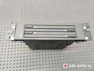 CD-чейнджер Mitsubishi Carisma 1 поколение [рестайлинг] 2003, 1.9 л., дизель, МКПП, хетчбэк 5 дв.