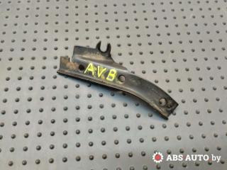 кронштейн (крепление) Volkswagen Passat B5 2001, 1.9 л., TDi, дизель, МКПП, 038131645D