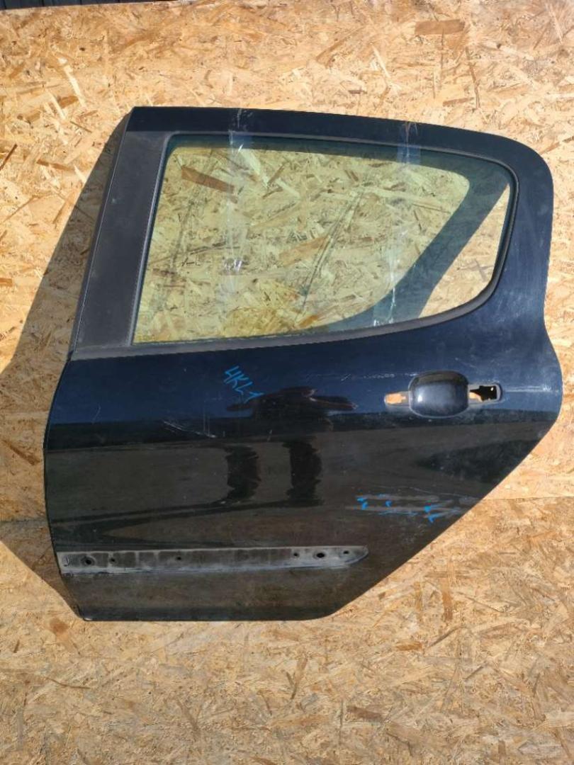 дверь задняя левая Peugeot 308 T7 2008, 1.4 л., бензин, МКПП, хетчбэк 5 дв. - фото №1