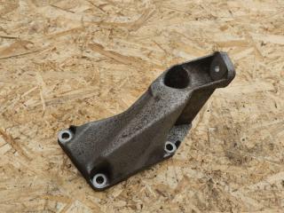 кронштейн двигателя Volkswagen Passat B5 2001, 1.9 л., TDi, дизель, МКПП, 8D0199307P