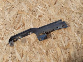 крепление ( кронштейн ) крыла Citroen C4 1 поколение 2007, АКПП, 24F05, 5639841