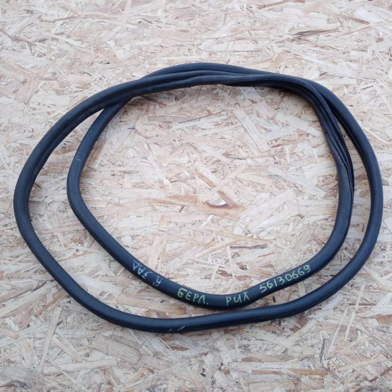 уплотнитель двери Citroen Berlingo 1 поколение (M49) 2000, МКПП - фото №1