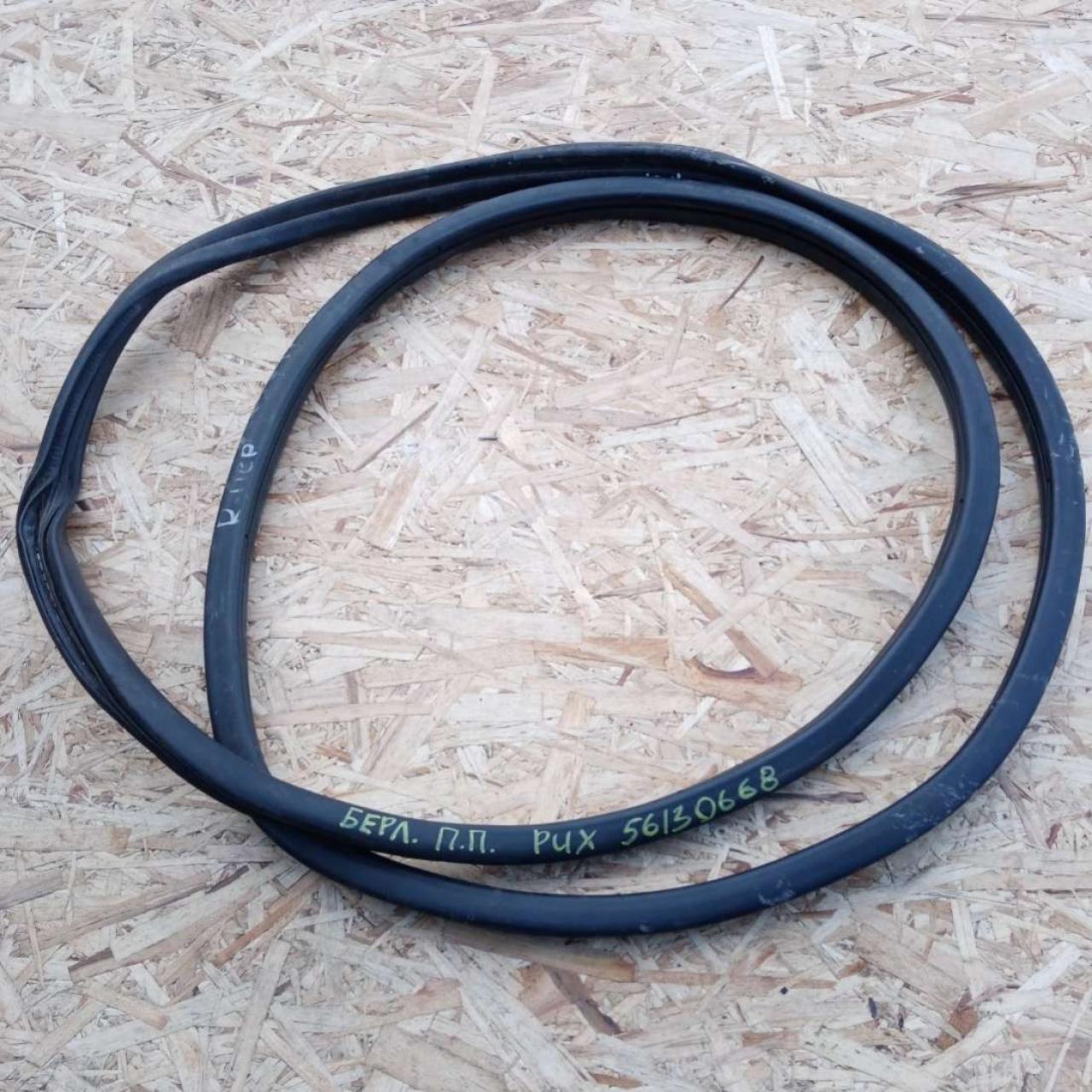 уплотнитель двери Citroen Berlingo 1 поколение (M49) 2000, МКПП - фото №1