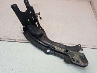 крепление фары левой Mercedes-Benz E-Класс W211/S211 2004, 2.2 л., дизель, универсал, A2116260630