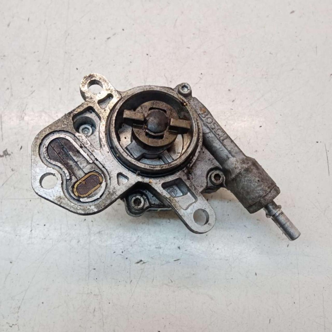 насос вакуумный Peugeot 807 1 поколение 2005, 2.2 л., дизель, МКПП, минивэн, D1431A - фото №1