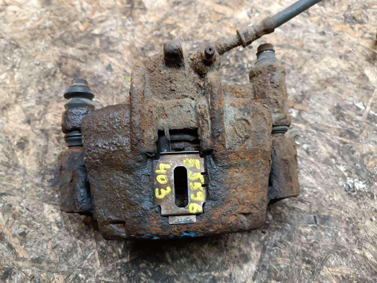 суппорт передний левый Mercedes-Benz Vito W638 2001, 2.2 л., OM 611.980, дизель, МКПП, микроавтобус - фото №1