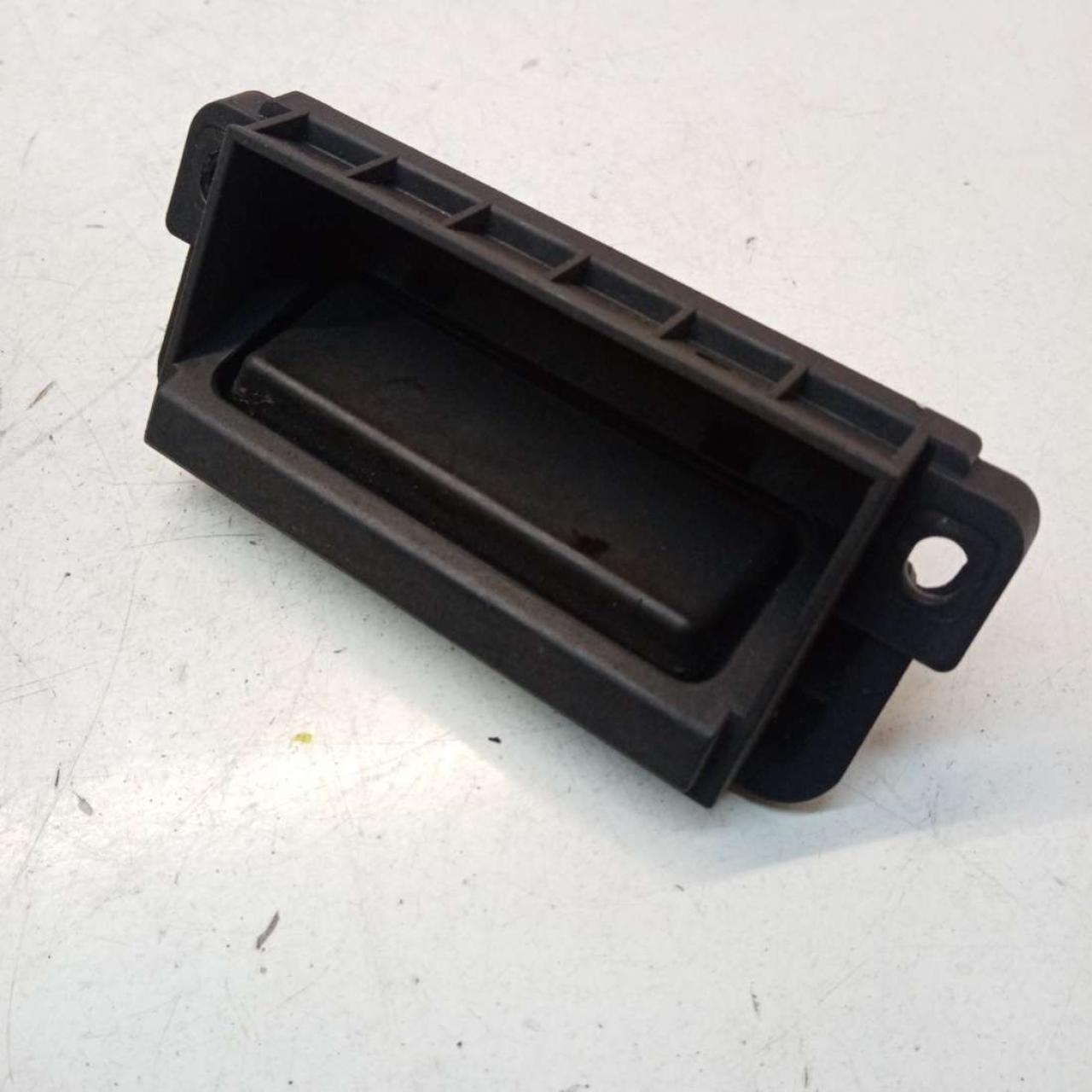 ручка крышки багажника Mercedes-Benz S W221 5 поколение (2005-2009) 2006, 3.0 л., дизель, АКПП, A2217500893 - фото №1