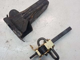 ограничитель открывания двери задней BMW 5 серия E39 [рестайлинг] 2002, 3.0 л., дизель, АКПП, универсал, 51228163986, 512281934481