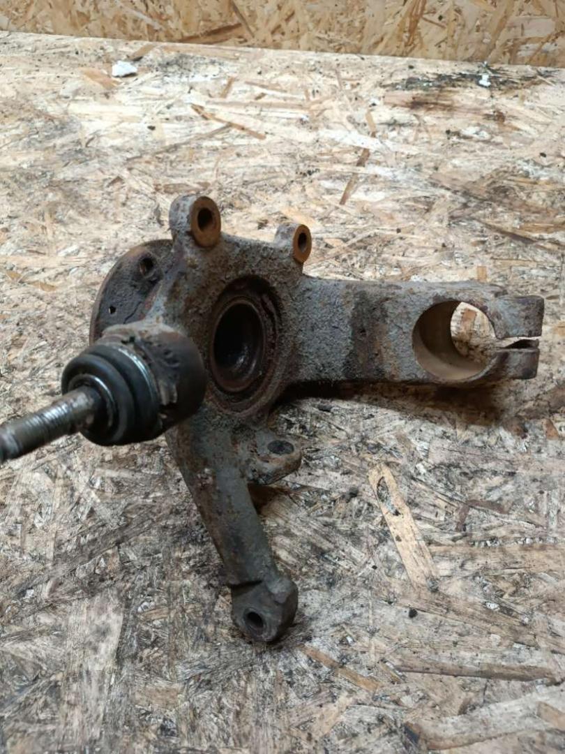 ступица передняя правая Peugeot 605 1 поколение 1992, 2.1 л., дизель, МКПП - фото №1