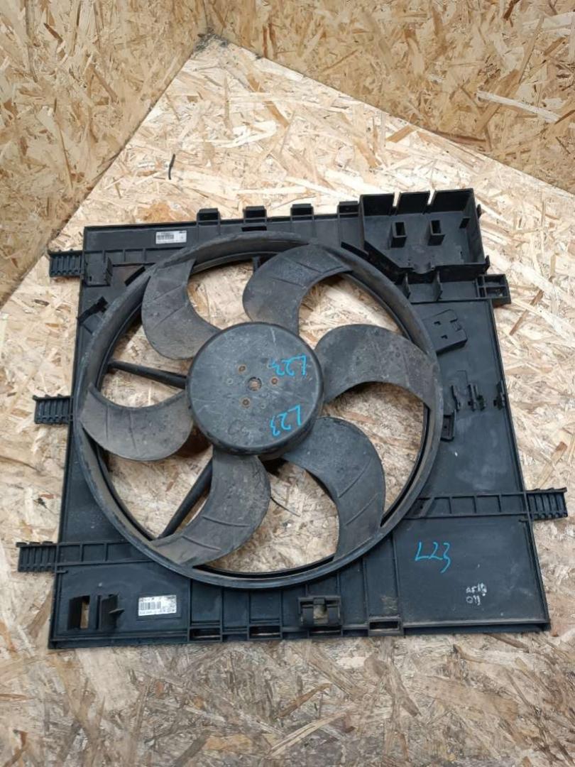 вентилятор радиатора Mercedes-Benz Vito W638 2001, 2.2 л., OM 611.980, дизель, МКПП, микроавтобус, 638.500.19.93, 638.500.48.00, 66.570.00.460 - фото №1