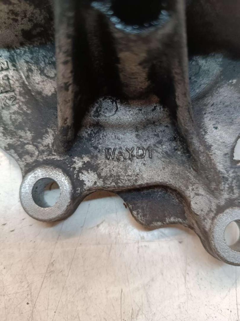 насос антифриза дополнительный Nissan Primera P12 2004, 2.2 л., дизель, МКПП, хетчбэк 5 дв. - фото №1