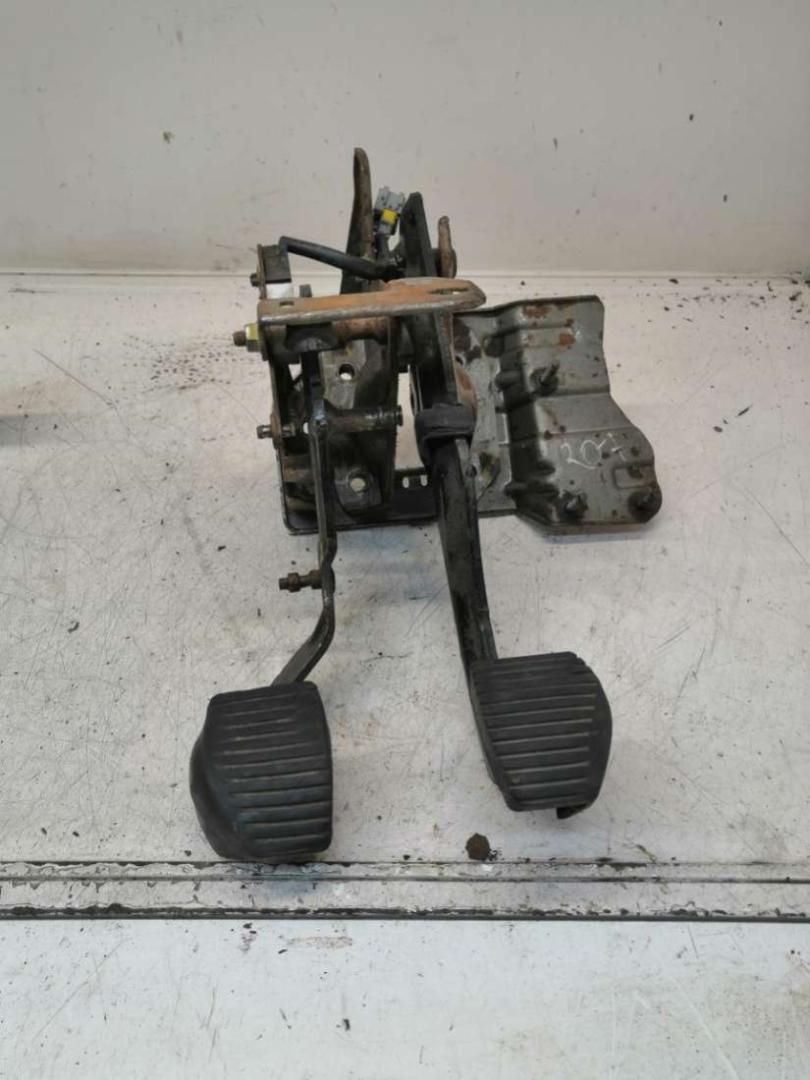 узел педальный (блок педалей) Peugeot 207 1 поколение 2009, МКПП, купе - фото №1