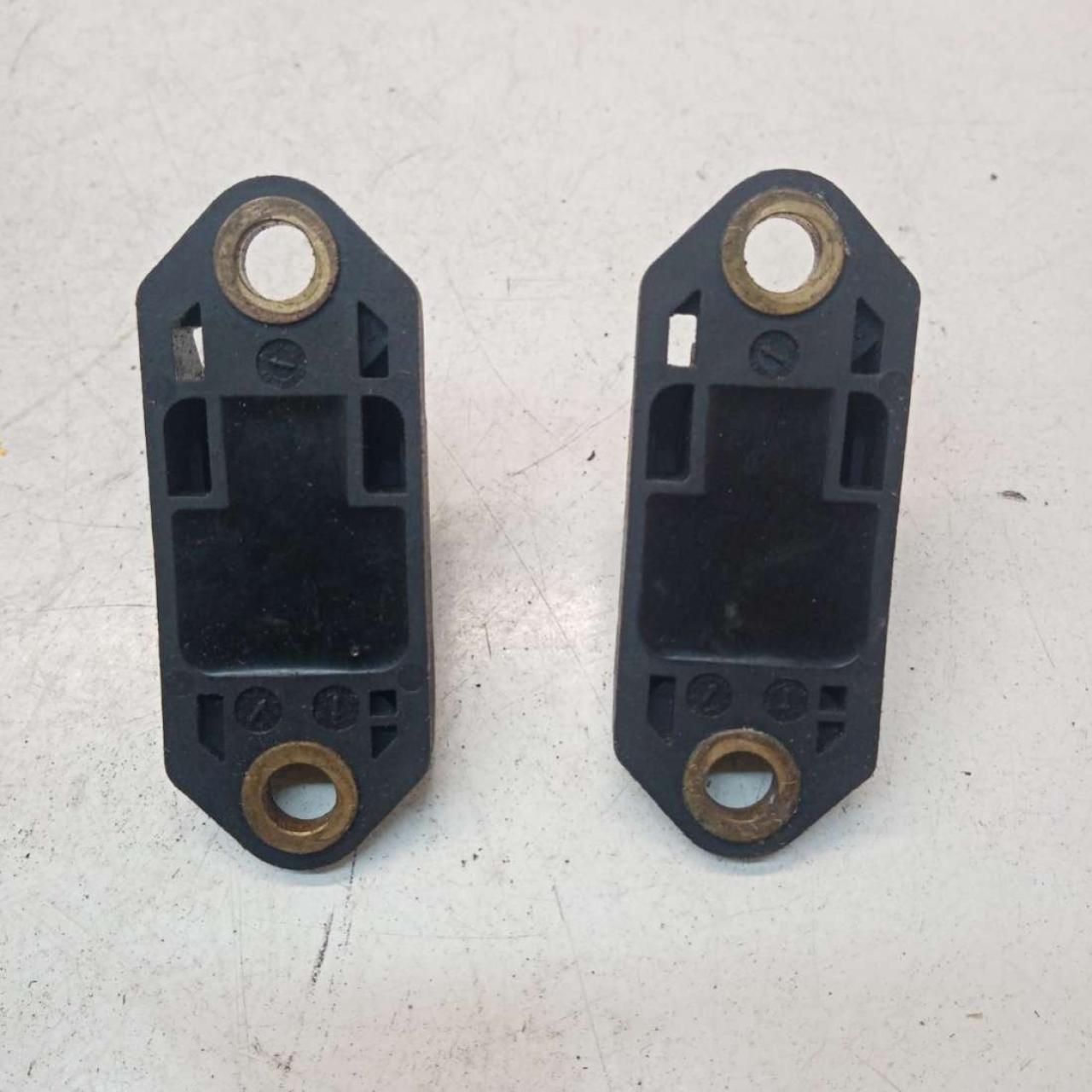 датчик удара Mercedes-Benz E-Класс W211/S211 2004, 2.2 л., дизель, универсал, 25426918 - фото №1