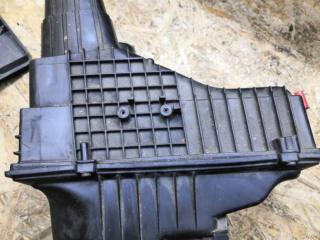 корпус воздушного фильтра Citroen C5 1 поколение 2004