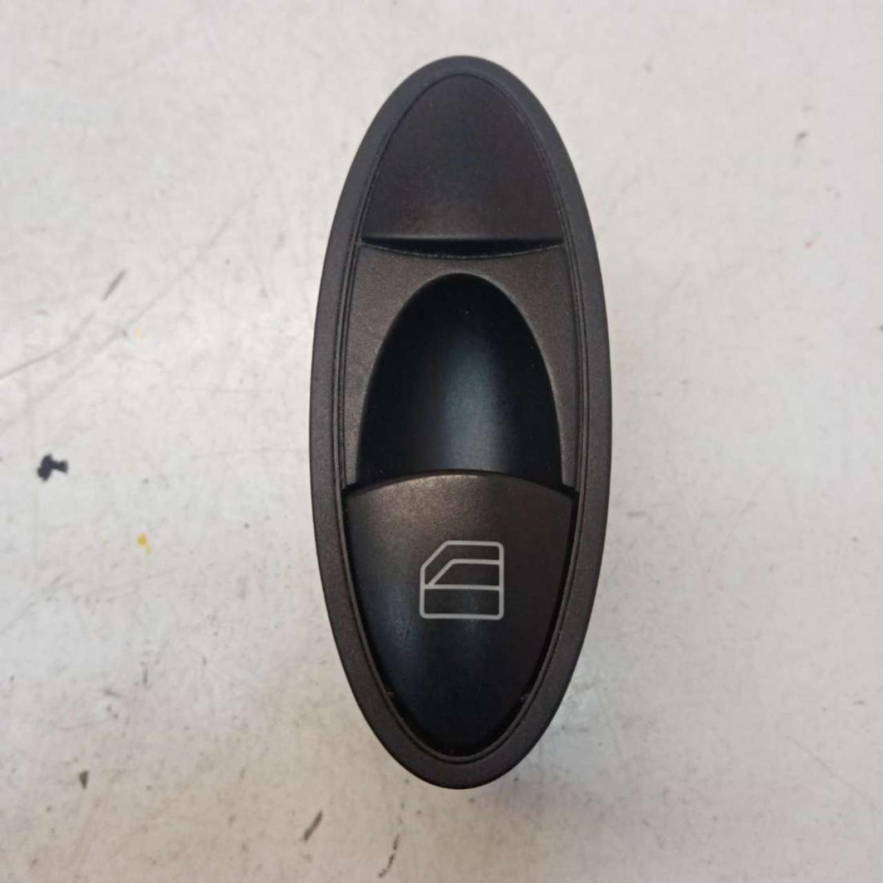 кнопка стеклоподъемника двери Mercedes-Benz E-Класс W211/S211 2004, 2.2 л., дизель, универсал, A2118218551 - фото №1