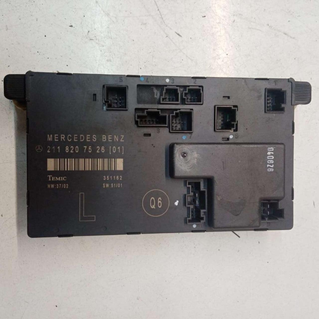 модуль управления двери Mercedes-Benz E-Класс W211/S211 2004, 2.2 л., дизель, универсал, 2118207526 - фото №1