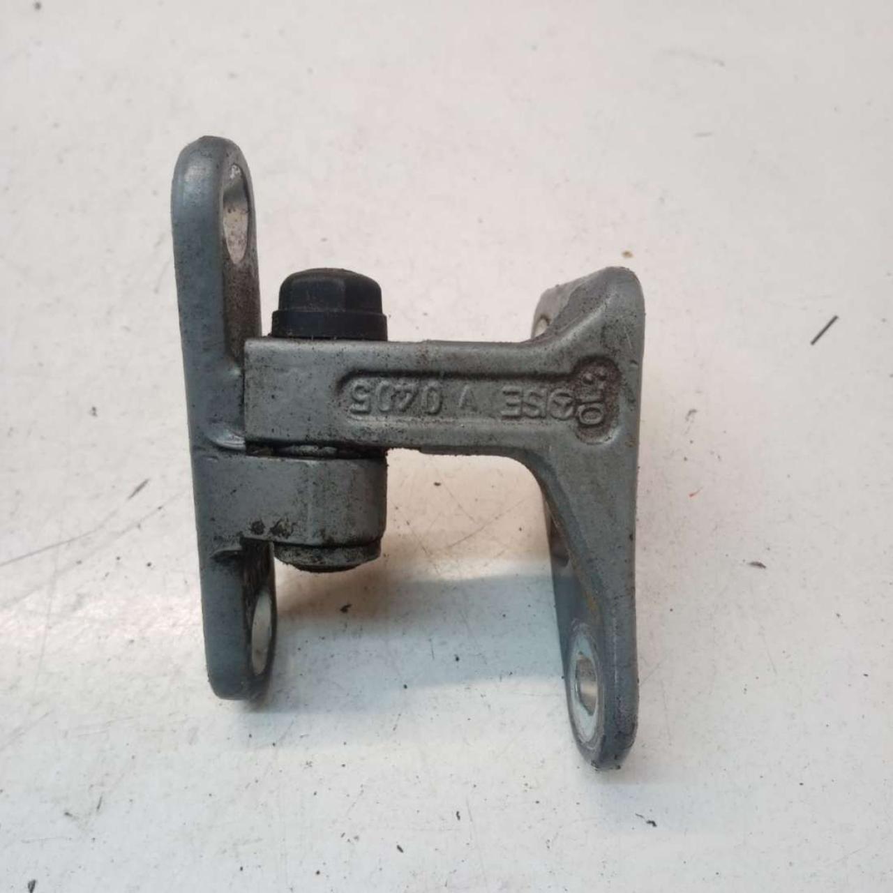 петля двери Mercedes-Benz E-Класс W211/S211 2004, 2.2 л., дизель, универсал - фото №1