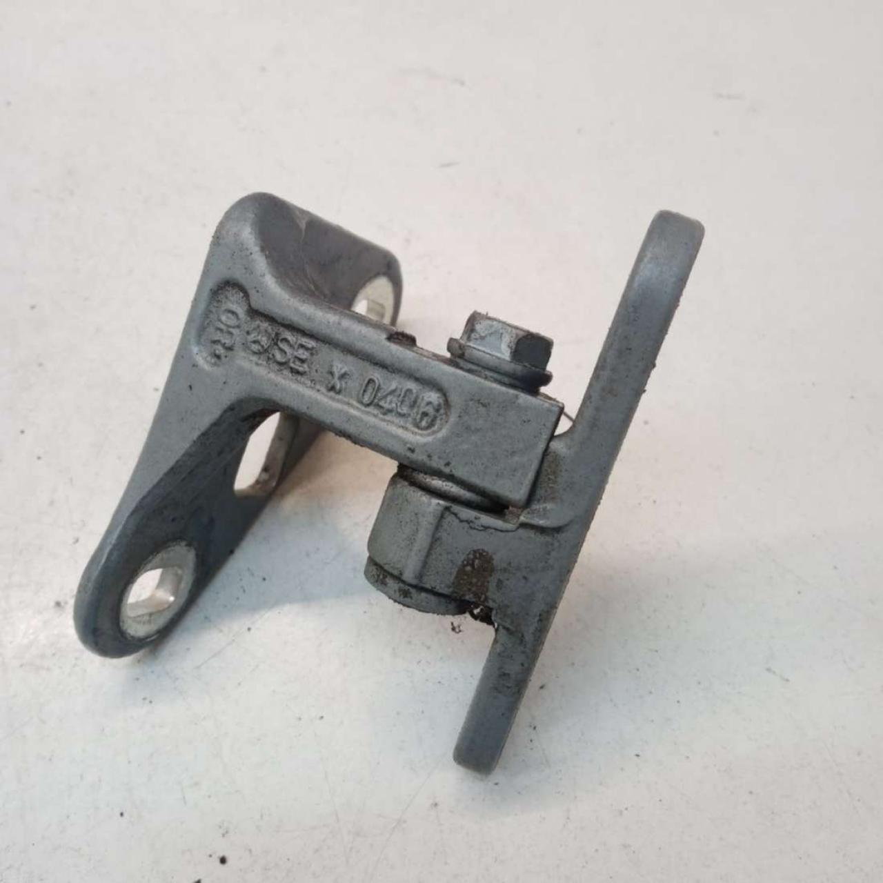 петля двери Mercedes-Benz E-Класс W211/S211 2004, 2.2 л., дизель, универсал - фото №1