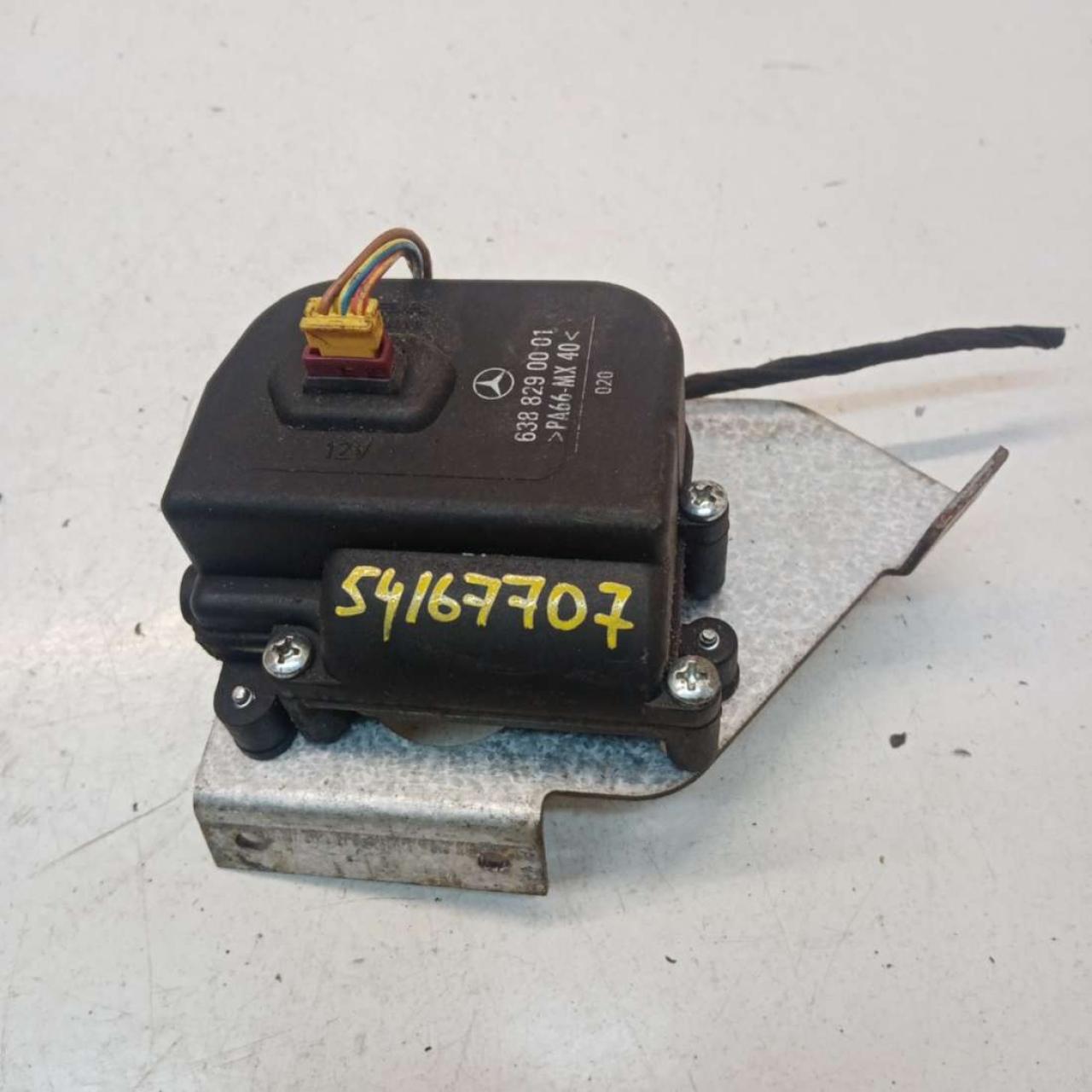 электропривод форточки задней левой Mercedes-Benz Vito W638 2001, 2.2 л., OM 611.980, дизель, МКПП, микроавтобус, 6388290001 - фото №1