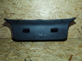 обшивка крышки багажника Volkswagen Polo 4 поколение 2002, 1.2 л., бензин, МКПП, 6Q6867601
