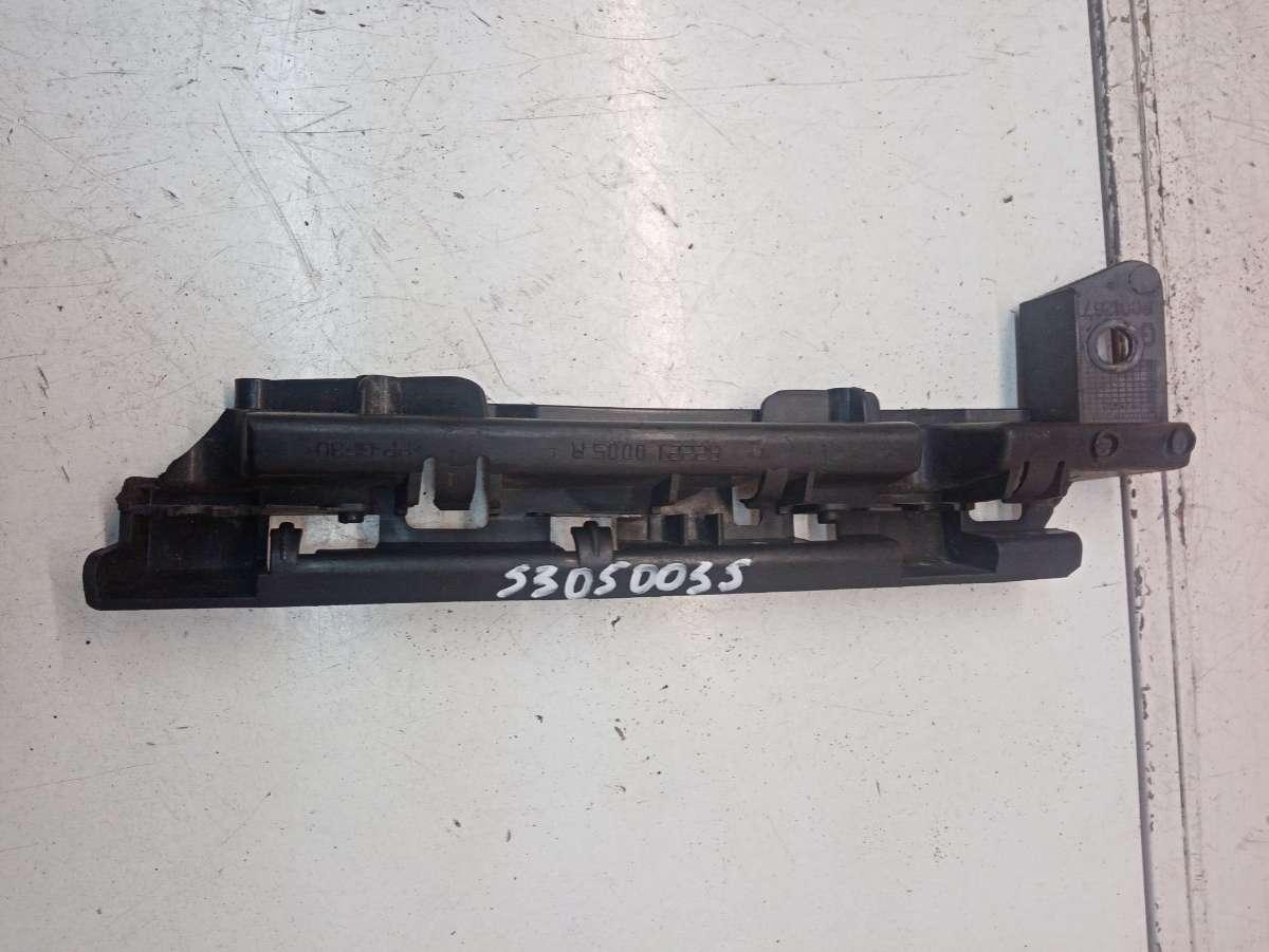 Крепление бампера переднего Renault Laguna 3 поколение 2009, 2.0 л., дизель, МКПП, хетчбэк 5 дв., 622210005R - фото №1