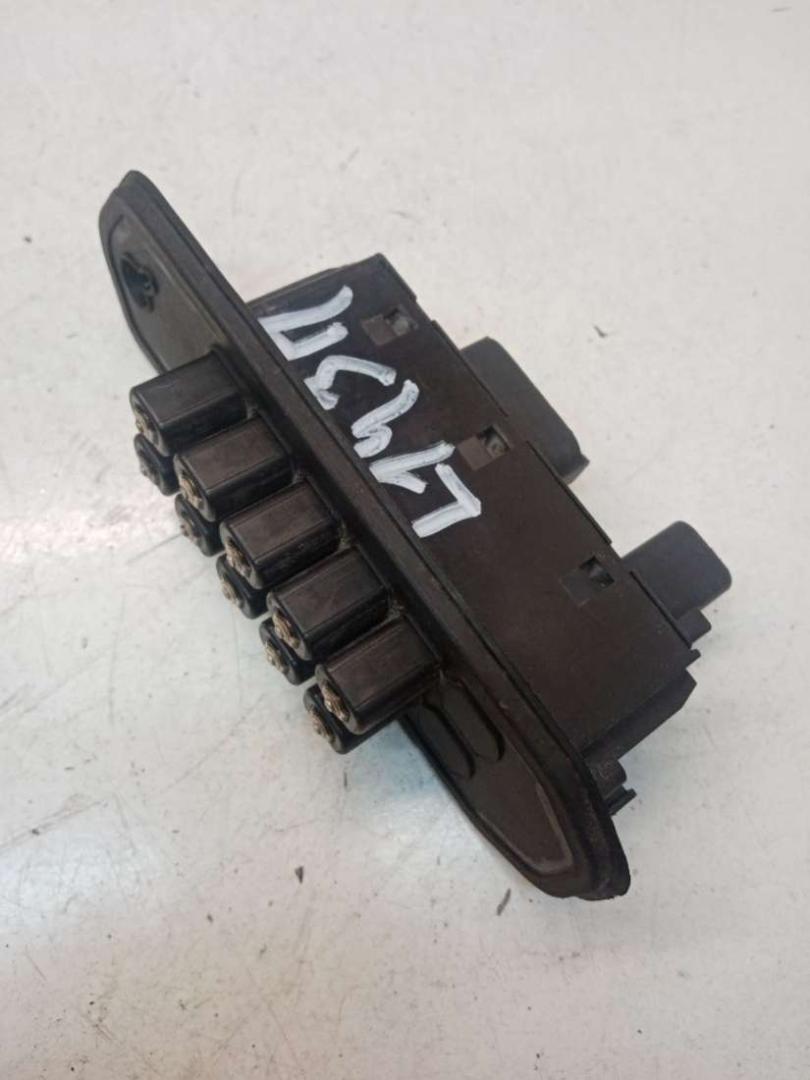 выключатель концевой (концевик) Peugeot 807 1 поколение 2006, 2.0 л., RHM (DW10ATED4), дизель, АКПП, минивэн, 1488937080 - фото №1