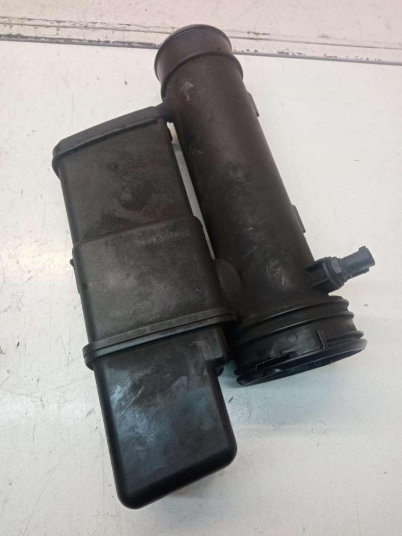 патрубок интеркулера Mercedes-Benz E-Класс W211/S211 2004, 2.2 л., дизель, универсал, A2115280308 - фото №1