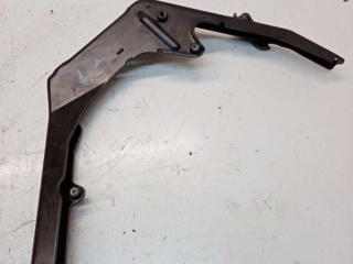 кронштейн глушителя Mercedes-Benz E-Класс W211/S211 2004, 2.2 л., дизель, универсал, A6110900427