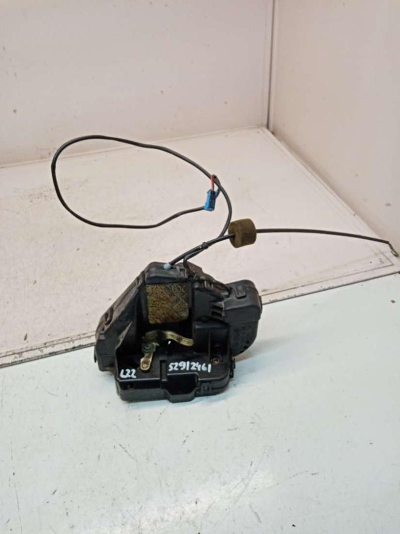 замок двери задней правой Mercedes-Benz E-Класс W211/S211 2004, 2.2 л., дизель, универсал, 2117300635 - фото №1