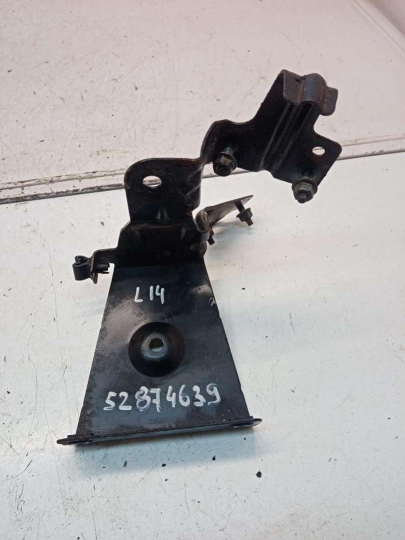 кронштейн (крепление) Peugeot 807 1 поколение 2006, 2.0 л., RHM (DW10ATED4), дизель, АКПП, минивэн - фото №1