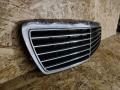 решетка радиатора Mercedes-Benz E-Класс W211/S211 2004, 2.2 л., дизель, универсал - фото №6
