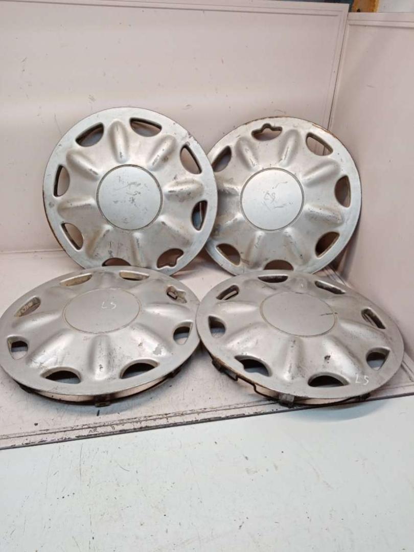 колпак колесный Lexus IS 2 поколение (XE20) 2007, 2.2 л., дизель, МКПП, ART21015 - фото №1