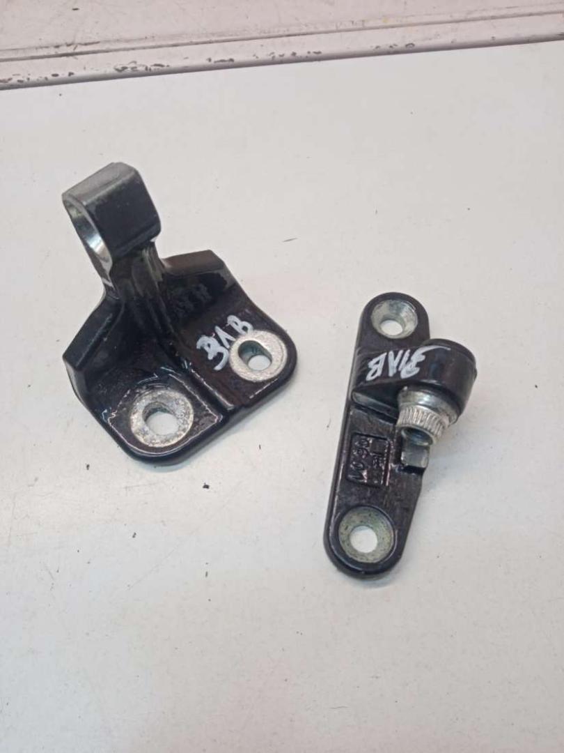 петля двери Mercedes-Benz S W221 5 поколение (2005-2009) 2006, 3.0 л., дизель, АКПП - фото №1