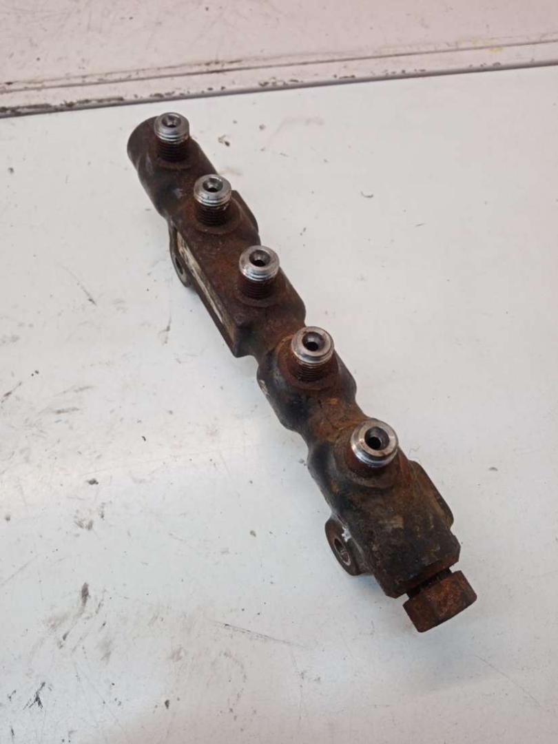 топливная рампа Citroen Xsara 2007, 1.6 л., дизель, МКПП, хетчбэк 5 дв., 9654592680, 9658227880 - фото №1