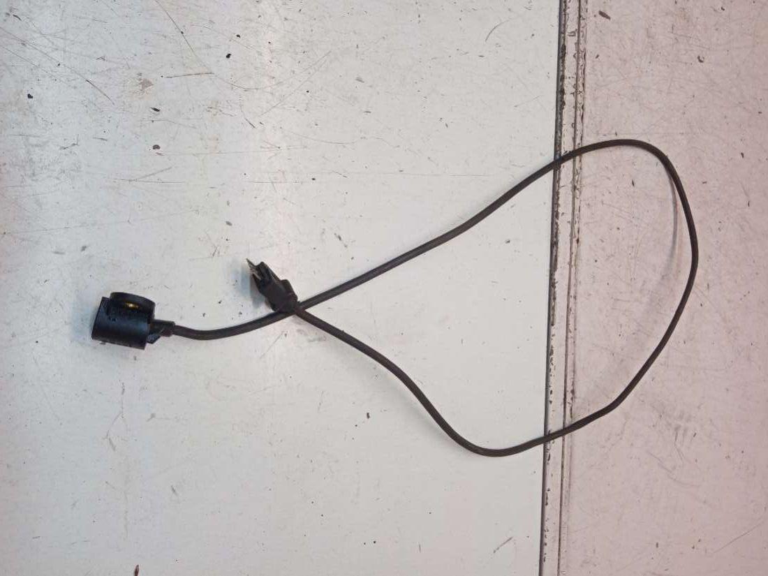 датчик коленвала Volkswagen Passat B5 2001, 1.9 л., TDi, дизель, МКПП, 9805940 - фото №1