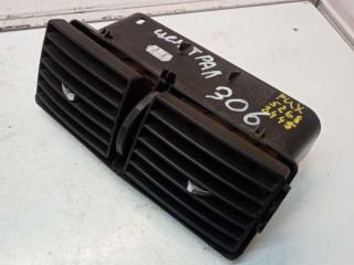 дефлектор обдува салона Peugeot 307 1 поколение 2001, 2.0 л., HDi, 9634511177, A1079302