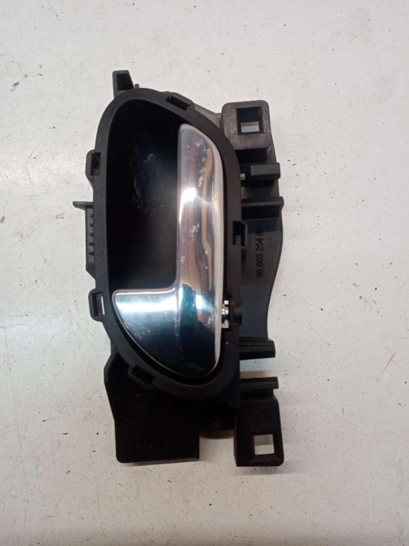 ручка внутренняя задняя левая Peugeot 308 T7 2007, 1.6 л., дизель, МКПП, 9660525480, 9685950377 - фото №1