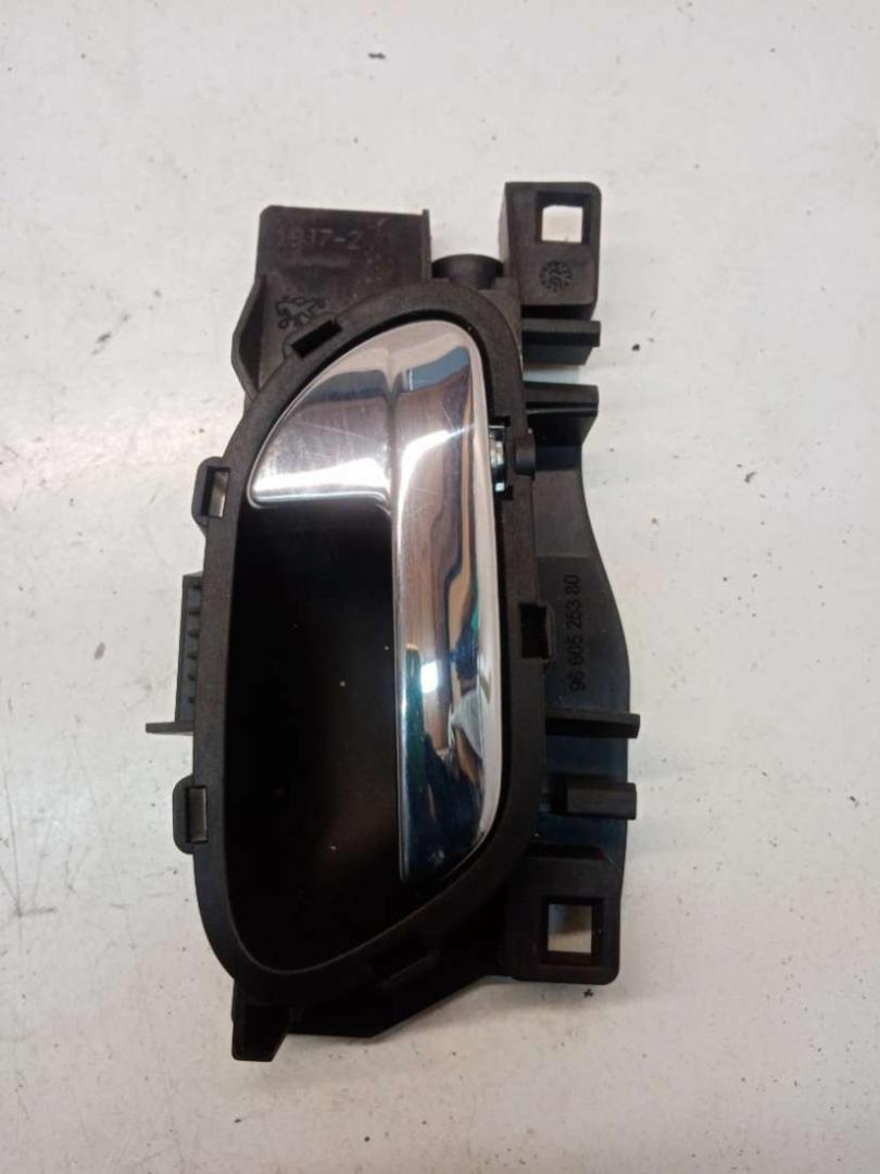 ручка внутренняя задняя правая Peugeot 308 T7 2007, 1.6 л., дизель, МКПП, 9660525380, 9685950277 - фото №1