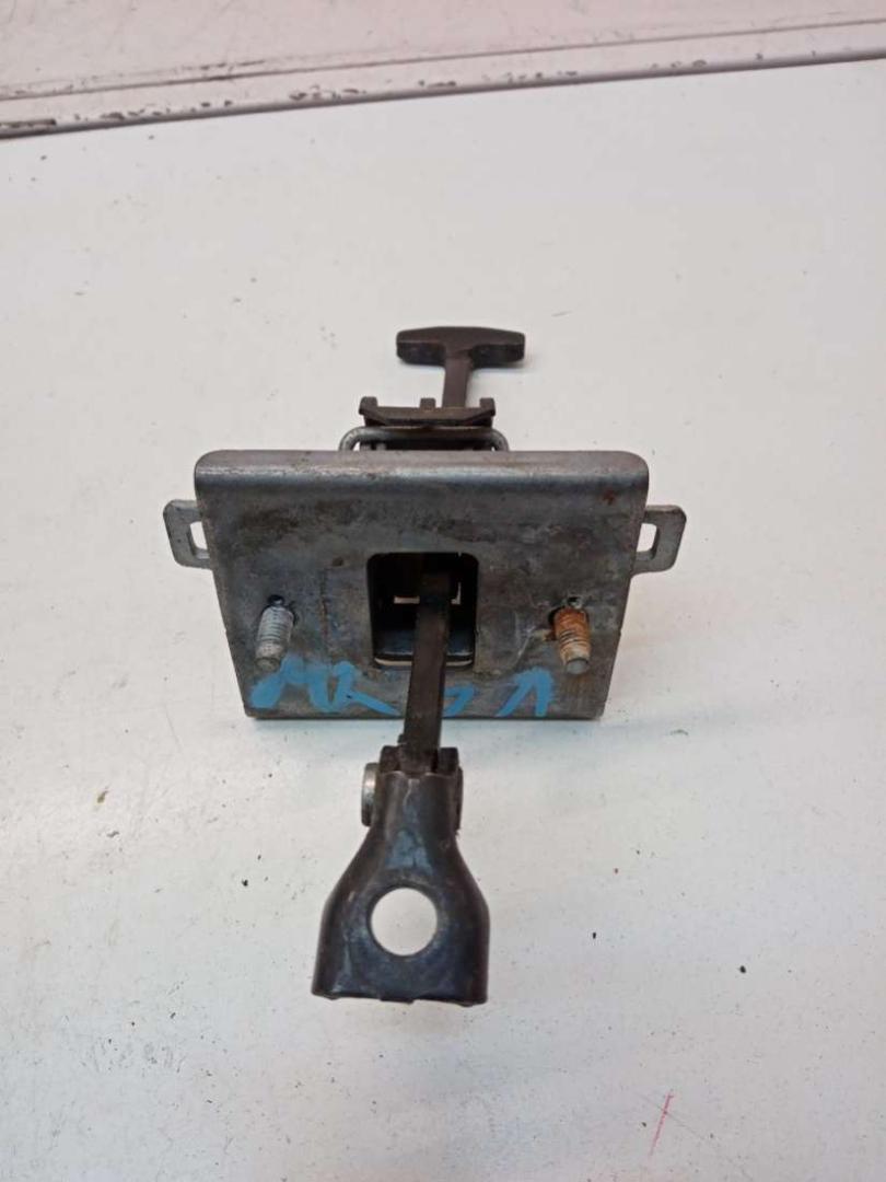 ограничитель открывания двери Peugeot 308 T7 2008, 1.4 л., EP3, бензин, МКПП - фото №1