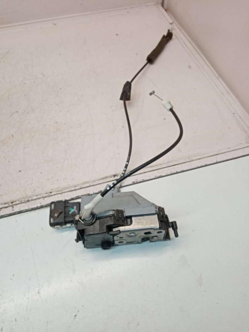 замок двери задней левой Peugeot 308 T7 2008, 1.4 л., EP3, бензин, МКПП, PSA567165, ARMA01520, A01520 - фото №1