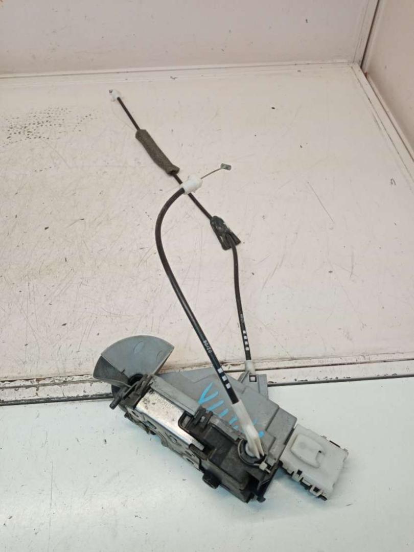 замок двери передней правой Peugeot 308 T7 2008, 1.4 л., EP3, бензин, МКПП, PSA567151, ARMA01517, A01517 - фото №1