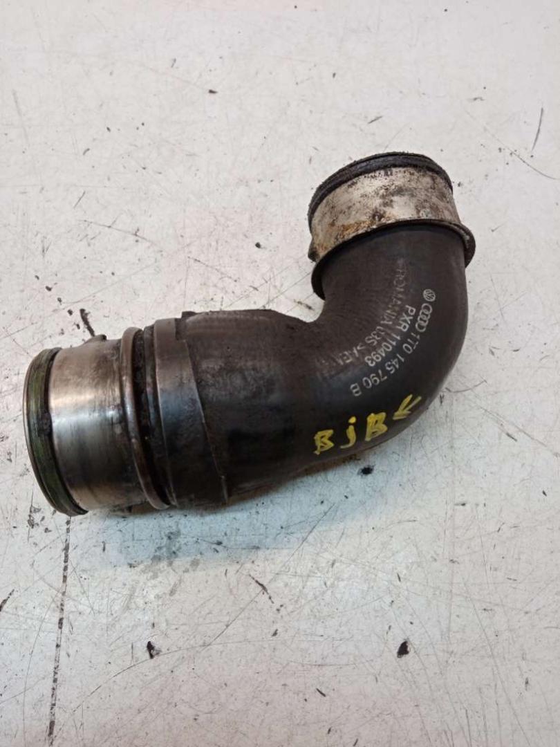 патрубок интеркулера Volkswagen Passat B5 2001, 1.9 л., TDi, дизель, МКПП, 1T0145790B, PXR110493 - фото №1