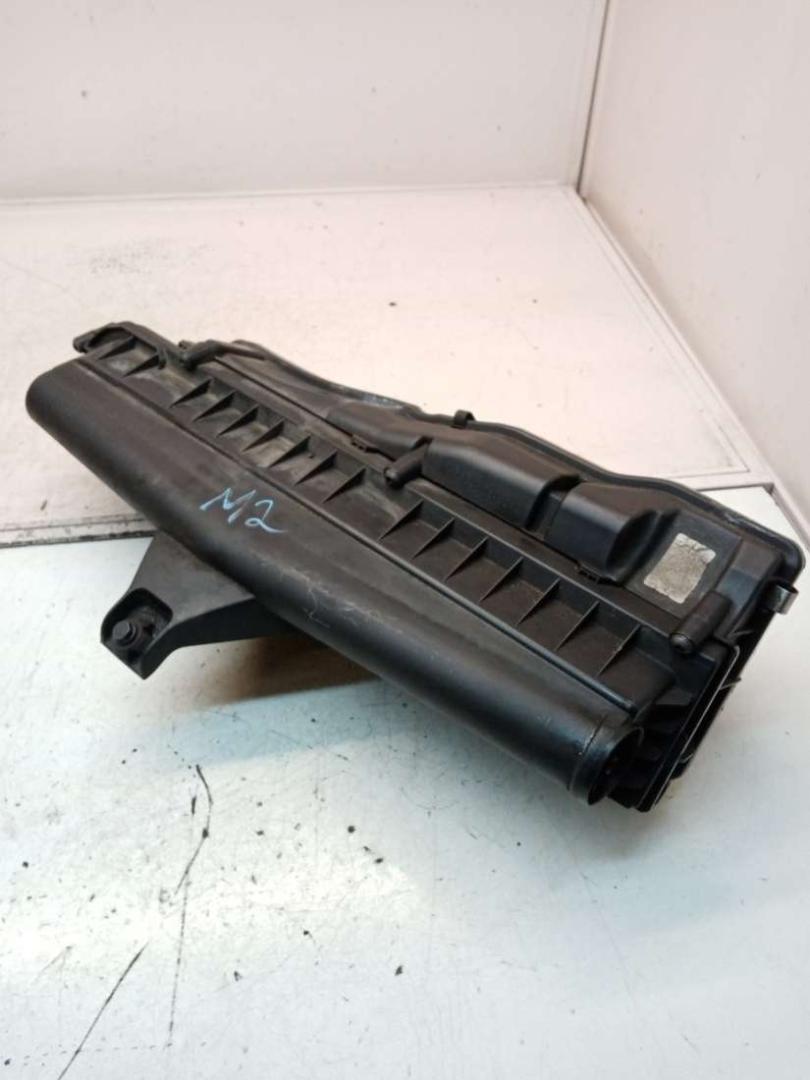 корпус воздушного фильтра Peugeot 308 T7 2008, 1.4 л., EP3, бензин, МКПП, V753482280 - фото №1