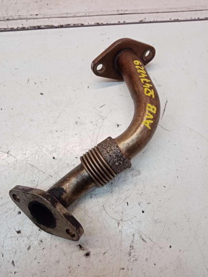 трубка системы рециркуляции EGR Volkswagen Passat B5 2001, 1.9 л., TDi, дизель, МКПП, 038131521L - фото №1