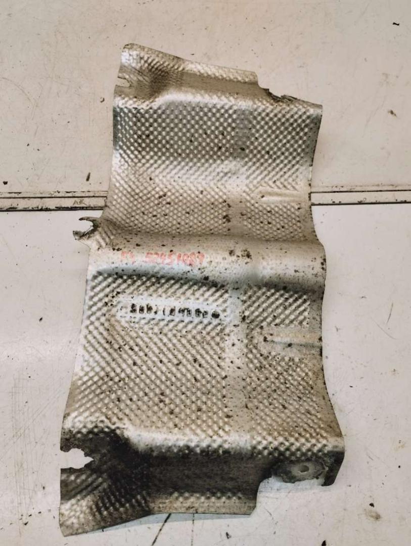 тепловой экран глушителя Mercedes-Benz S W221 5 поколение (2005-2009) 2006, 3.0 л., дизель, АКПП, 2886814Q85 - фото №1