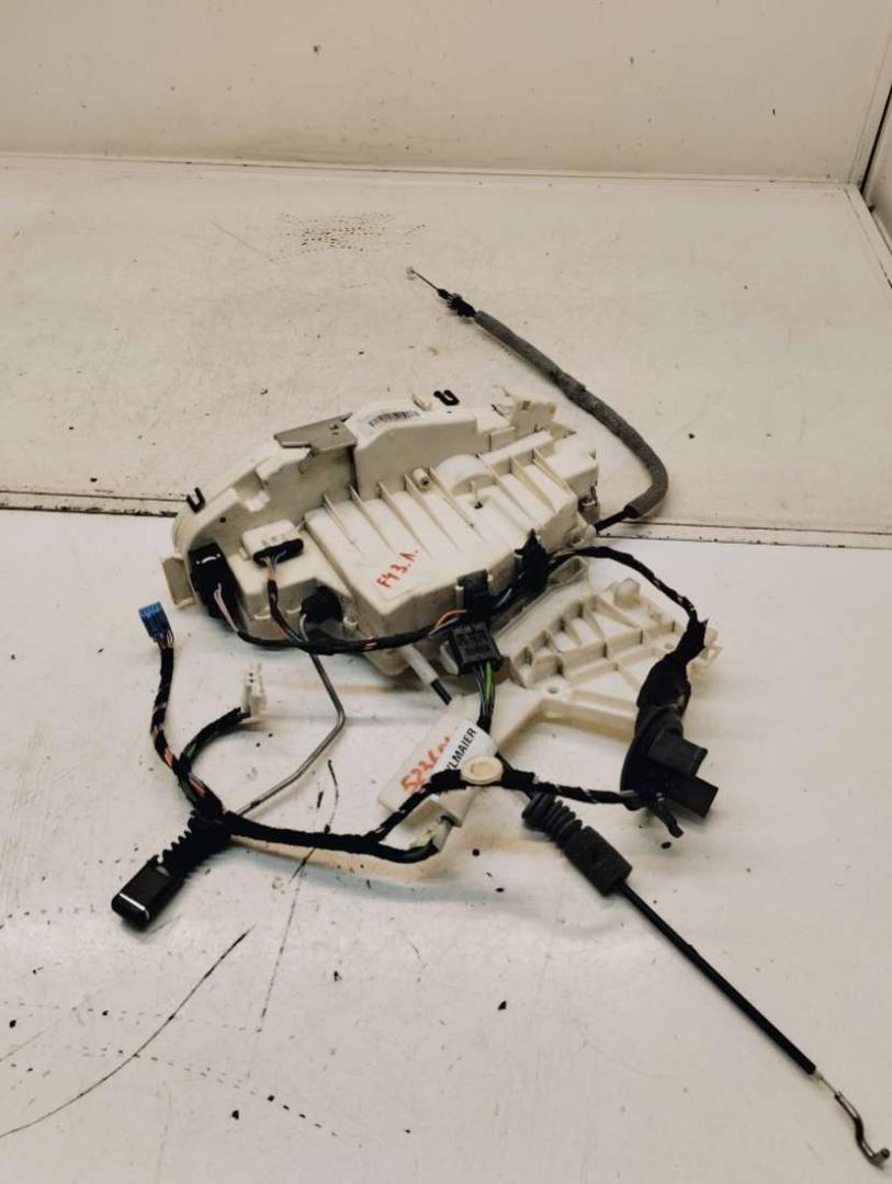 замок двери задней левой Mercedes-Benz S W221 5 поколение (2005-2009) 2006, 3.0 л., дизель, АКПП, A2215407307, A2217302735, A221330508, 980828105, 4711116316, 998873108, 450711631L - фото №1