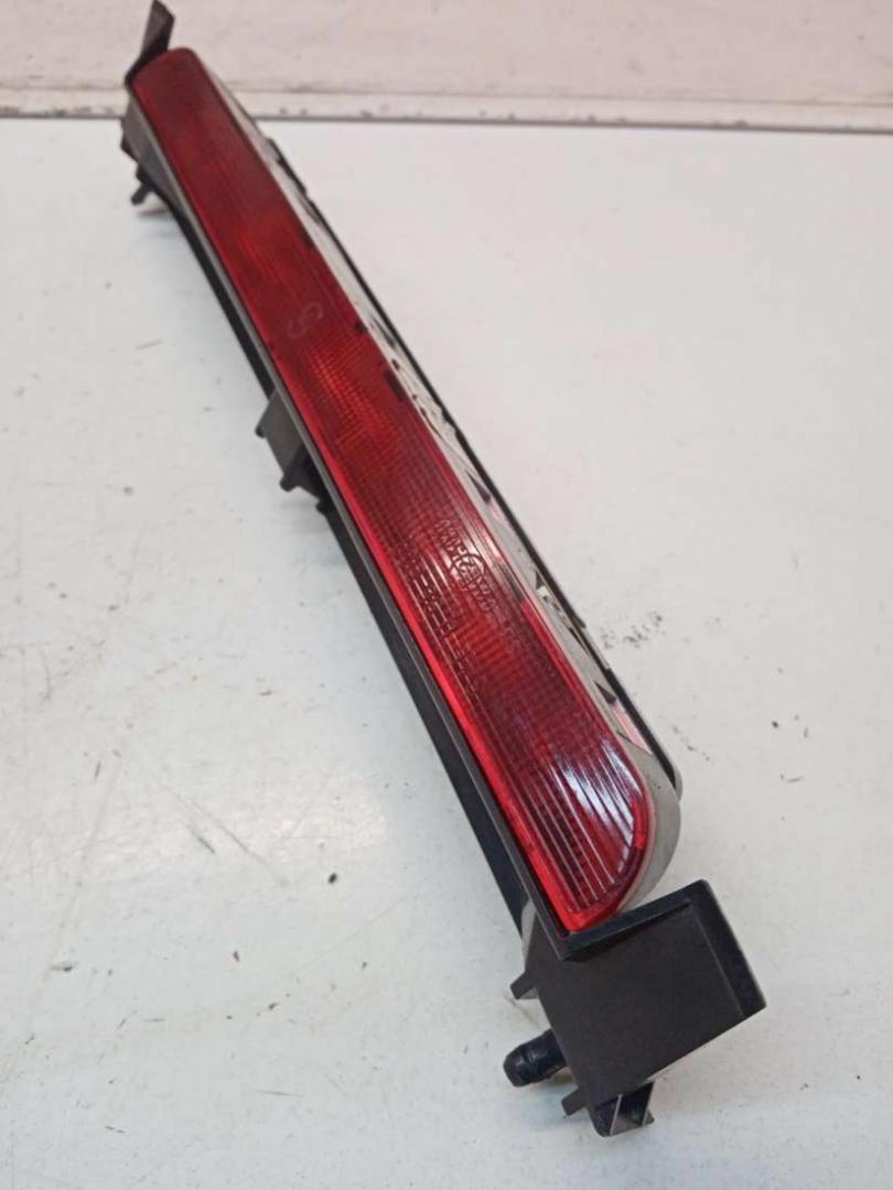 дополнительный стоп-сигнал Peugeot 807 1 поколение 2006, 2.0 л., RHM (DW10ATED4), дизель, АКПП, минивэн, 1489380080, 383100002 - фото №1